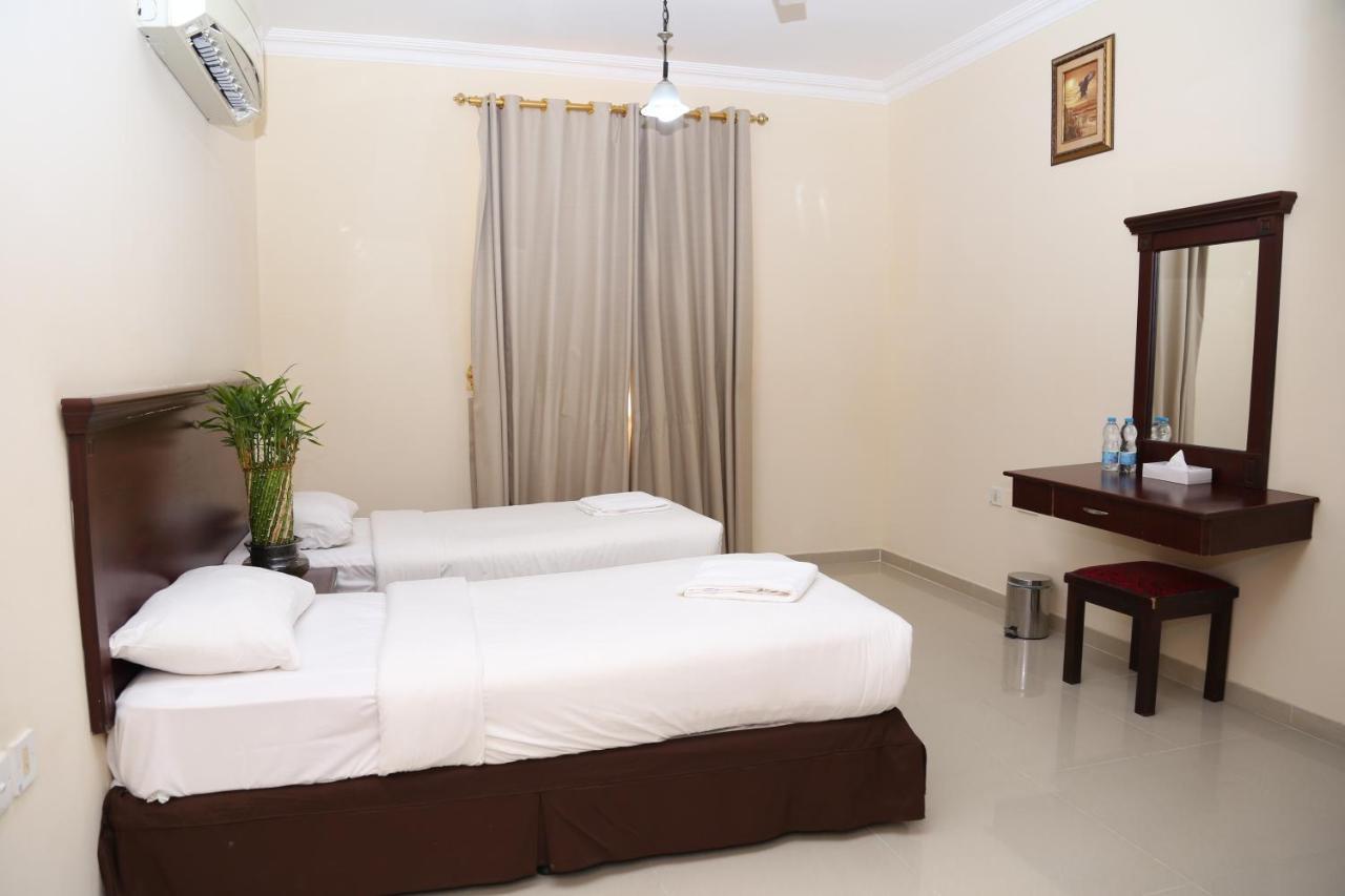 Jarzez Hotel Apartments Al Hail Seeb Dış mekan fotoğraf