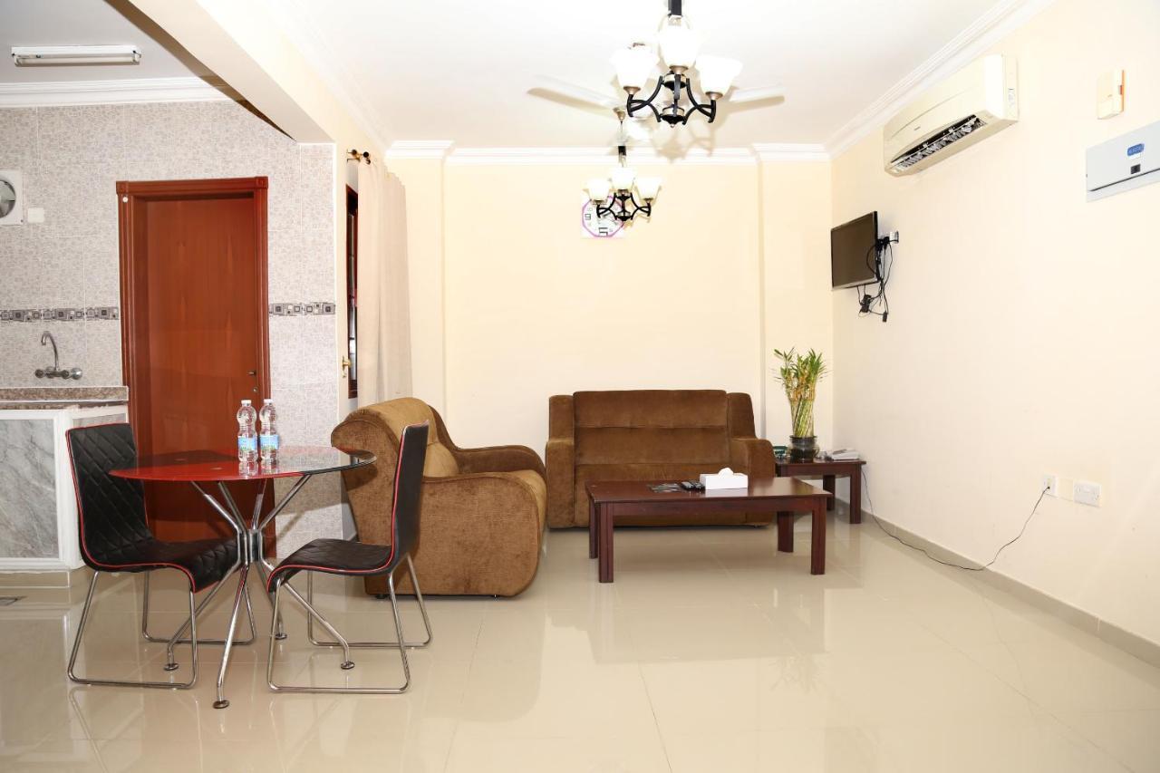 Jarzez Hotel Apartments Al Hail Seeb Dış mekan fotoğraf