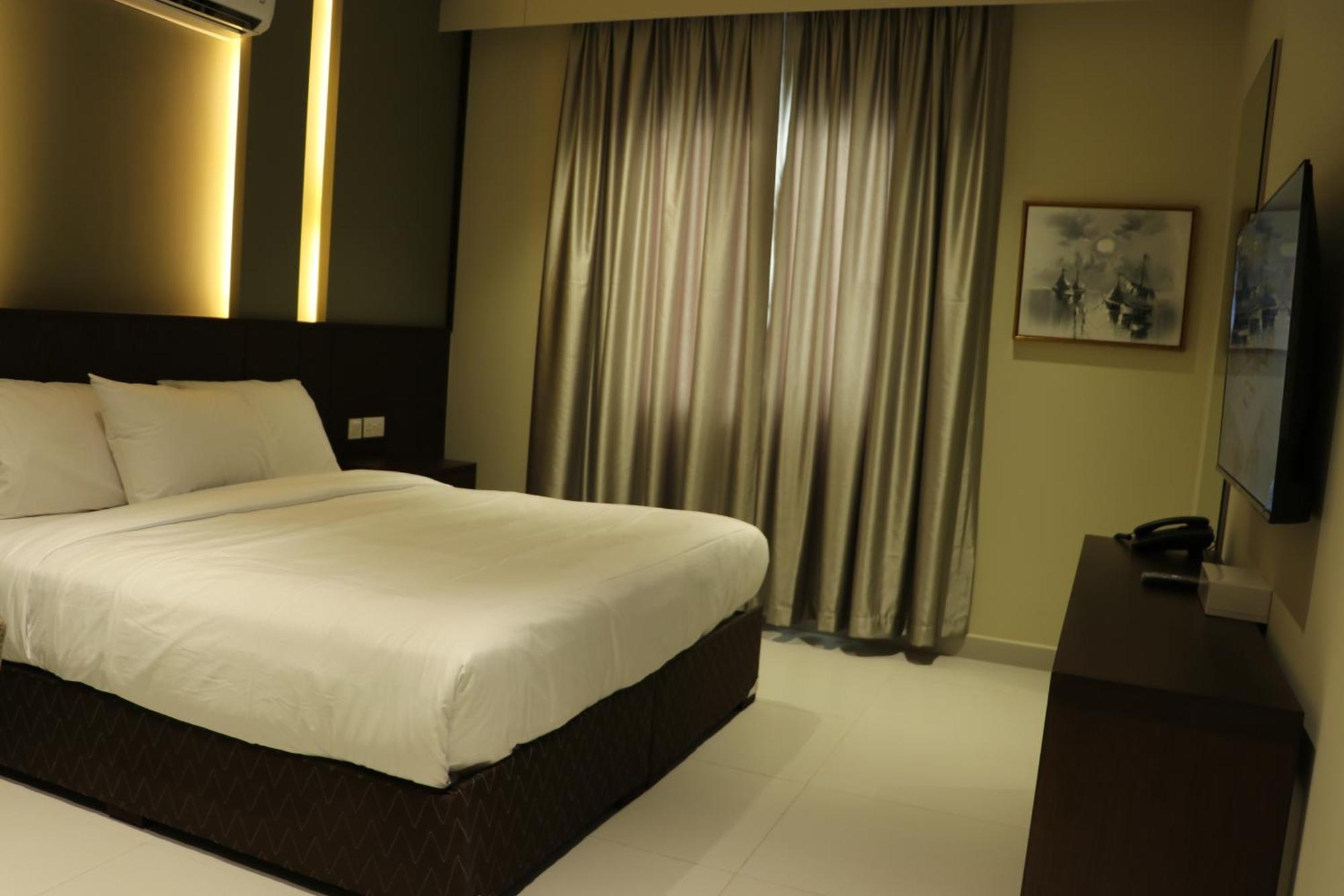 Jarzez Hotel Apartments Al Hail Seeb Dış mekan fotoğraf