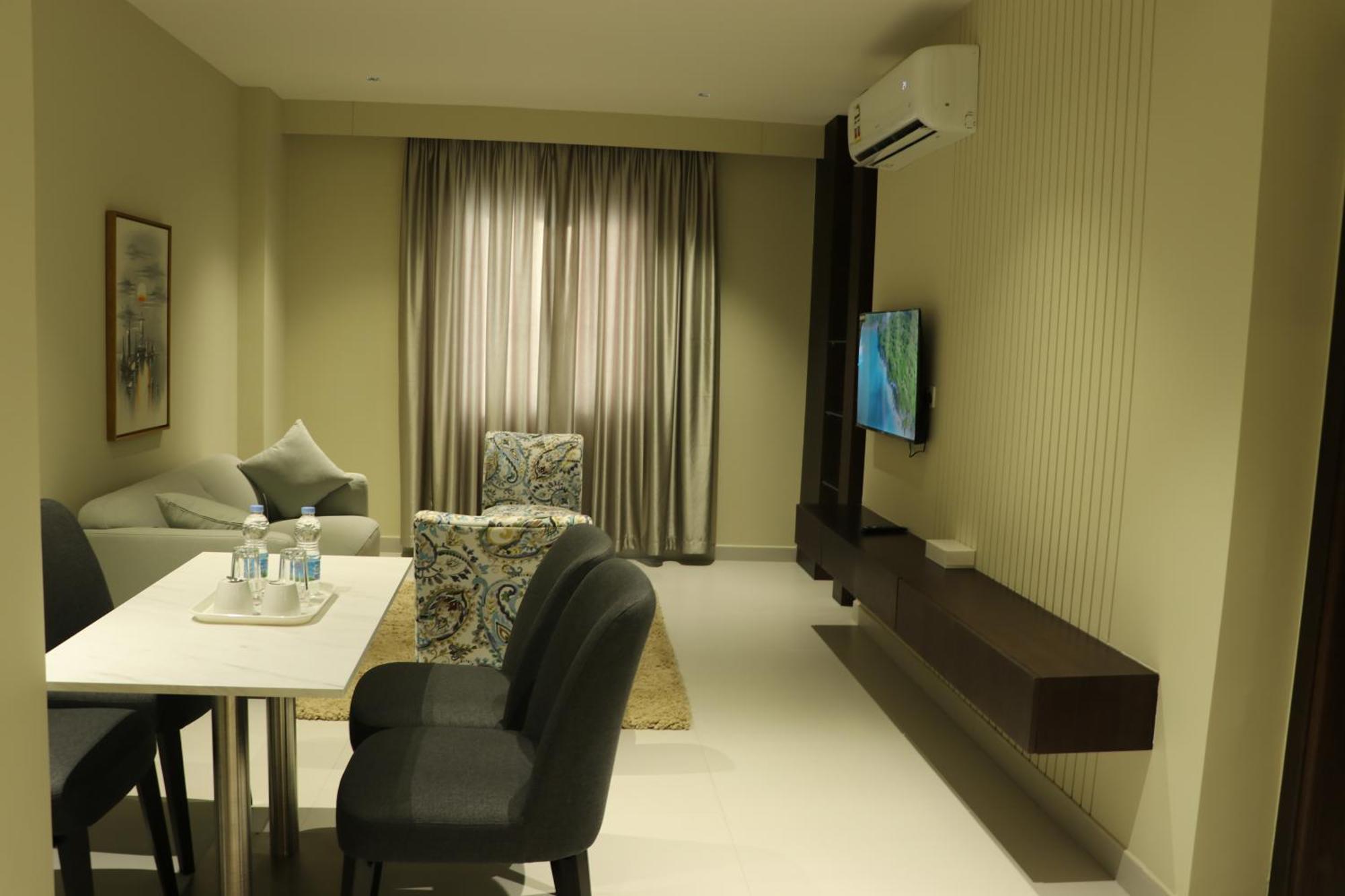 Jarzez Hotel Apartments Al Hail Seeb Dış mekan fotoğraf