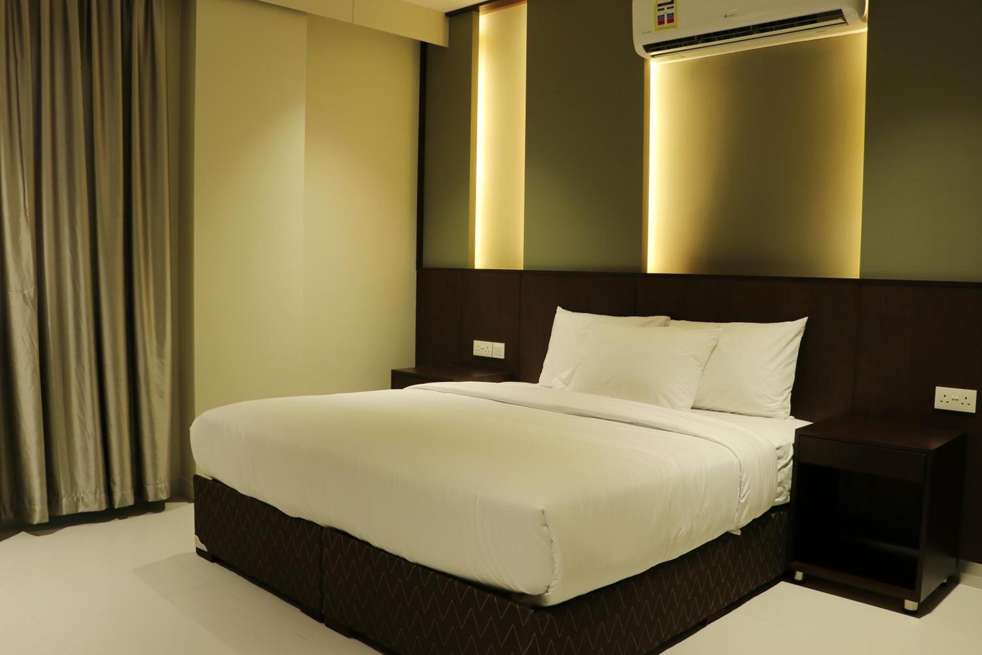 Jarzez Hotel Apartments Al Hail Seeb Dış mekan fotoğraf