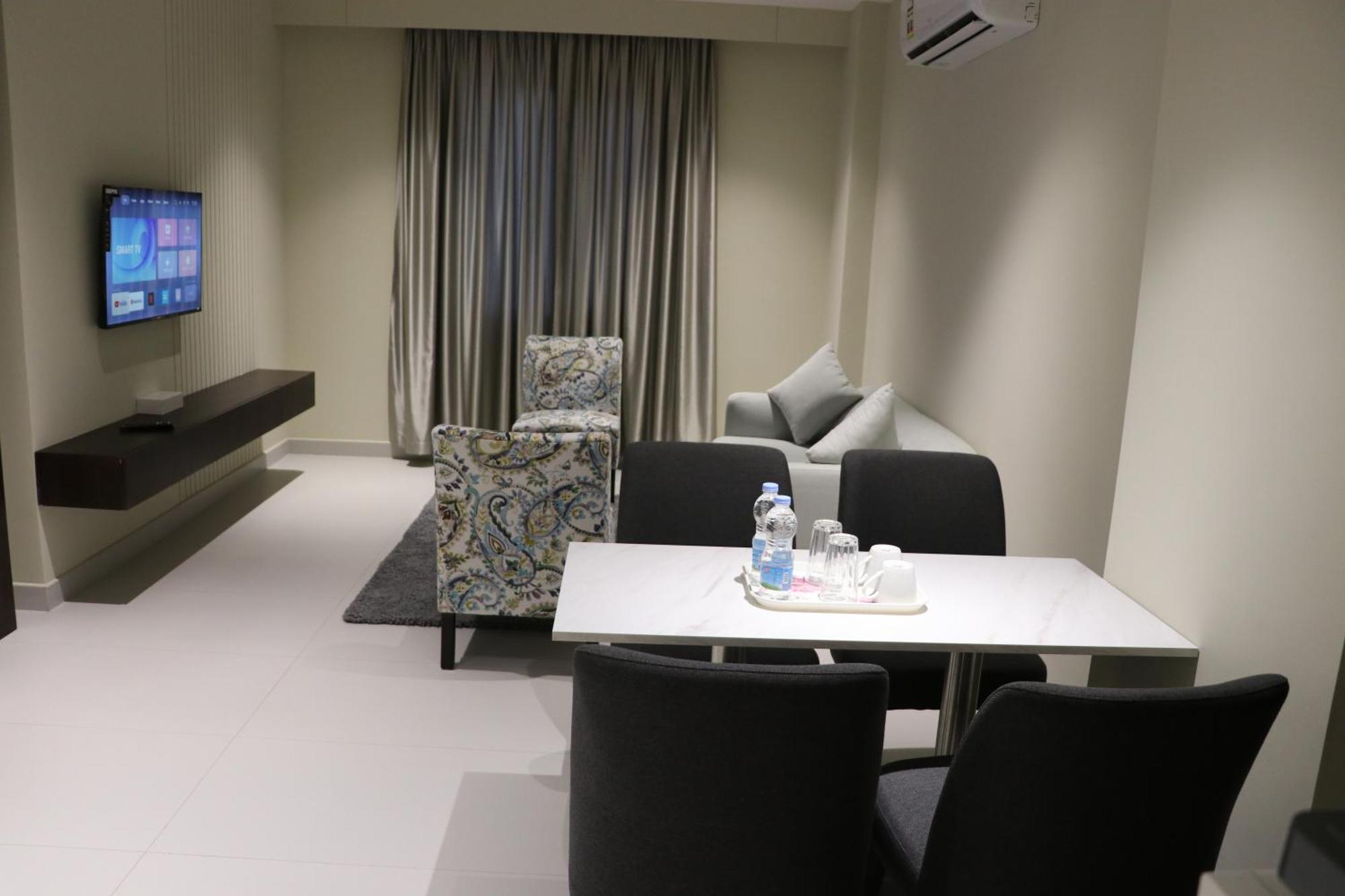 Jarzez Hotel Apartments Al Hail Seeb Dış mekan fotoğraf